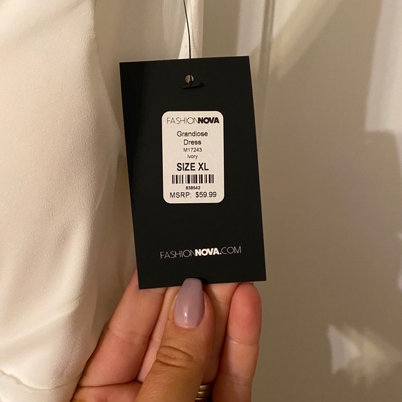NWT FASHION NOVA White XL long dress - Picture 3 of 3